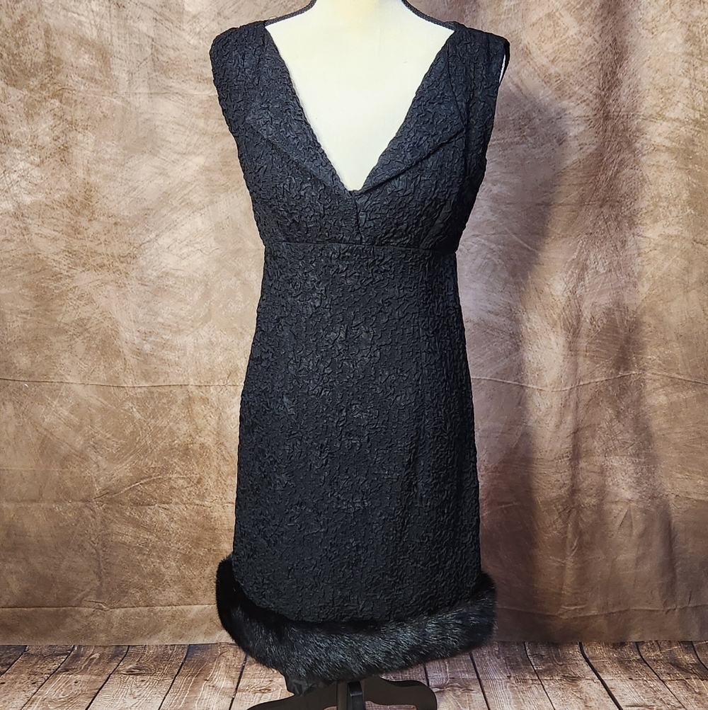 Textured Black Dress with Real Fur Hem – Size M-  Elegant Cocktail / Evening